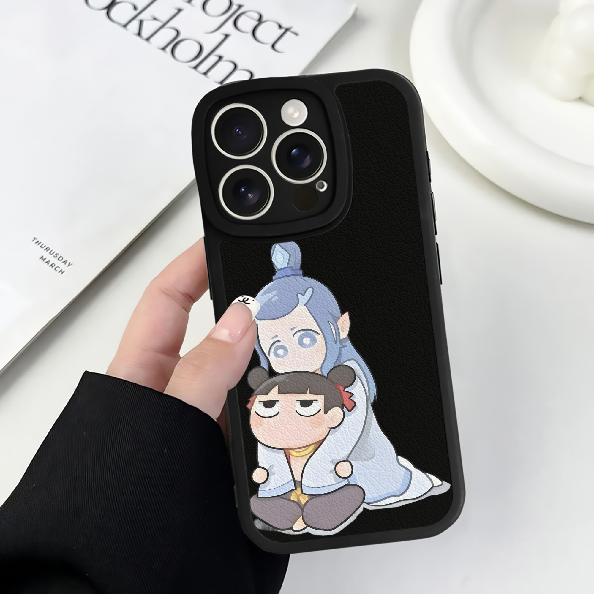 （画像用） Ne Zha 2 ナタ 魔童の大暴れ 【iPhone 16シリーズ対応】シリコンスマホケース（レザー調） 材質：シリコン